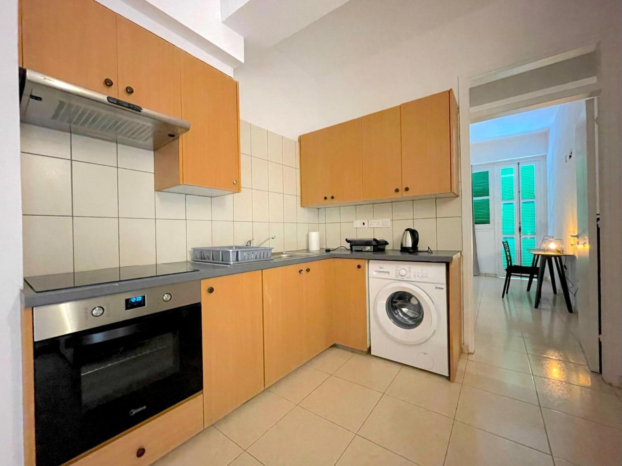 Queen Regina Suites By Platform 357 Nicosia Kültér fotó